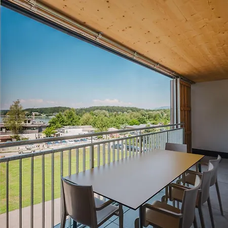 Fruehstueck Terrasse Mit 1 Schlafzimmer *