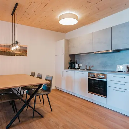 Fruehstueck Terrasse Mit 1 Schlafzimmer 아파트 *