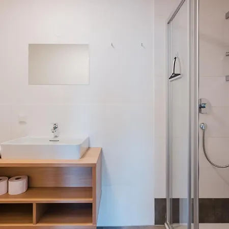 Appartement Fruehstueck Terrasse Mit 1 Schlafzimmer *